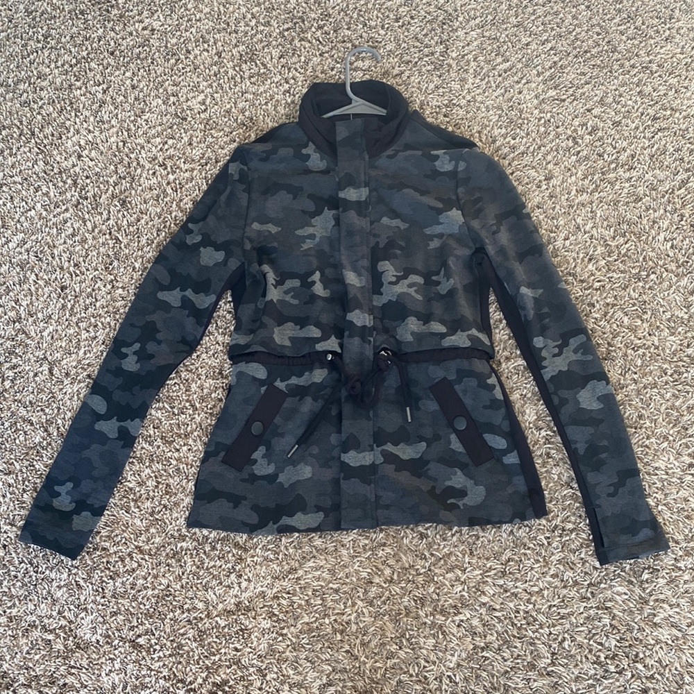 Cabi Black Camo Matching Jacket and Leggings Set